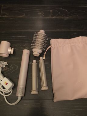 T3 Pink and White Round Heated Air Brush Styler